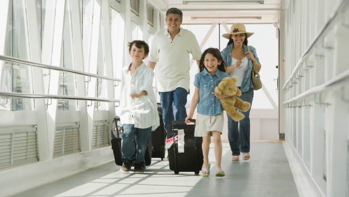 Viajar con niños: consejos para unas vacaciones familiares tranquilas y divertidas